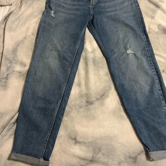 H&M Boyfriend Low Waist Mid-Wash Jean Size: 16 - Picture 6 of 9